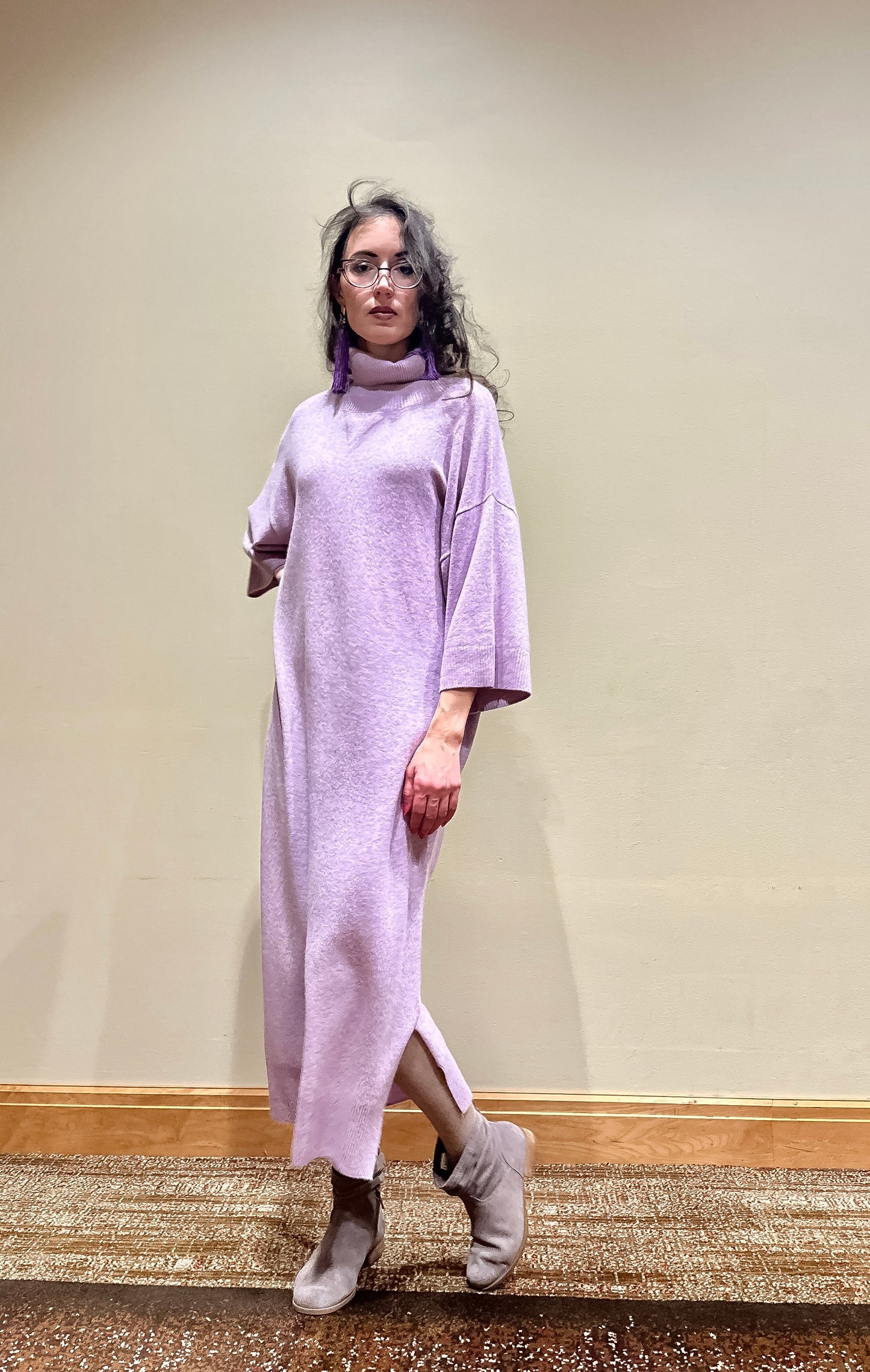 Luxurious 100% Cashmere Midi Dress in Soft Lavender