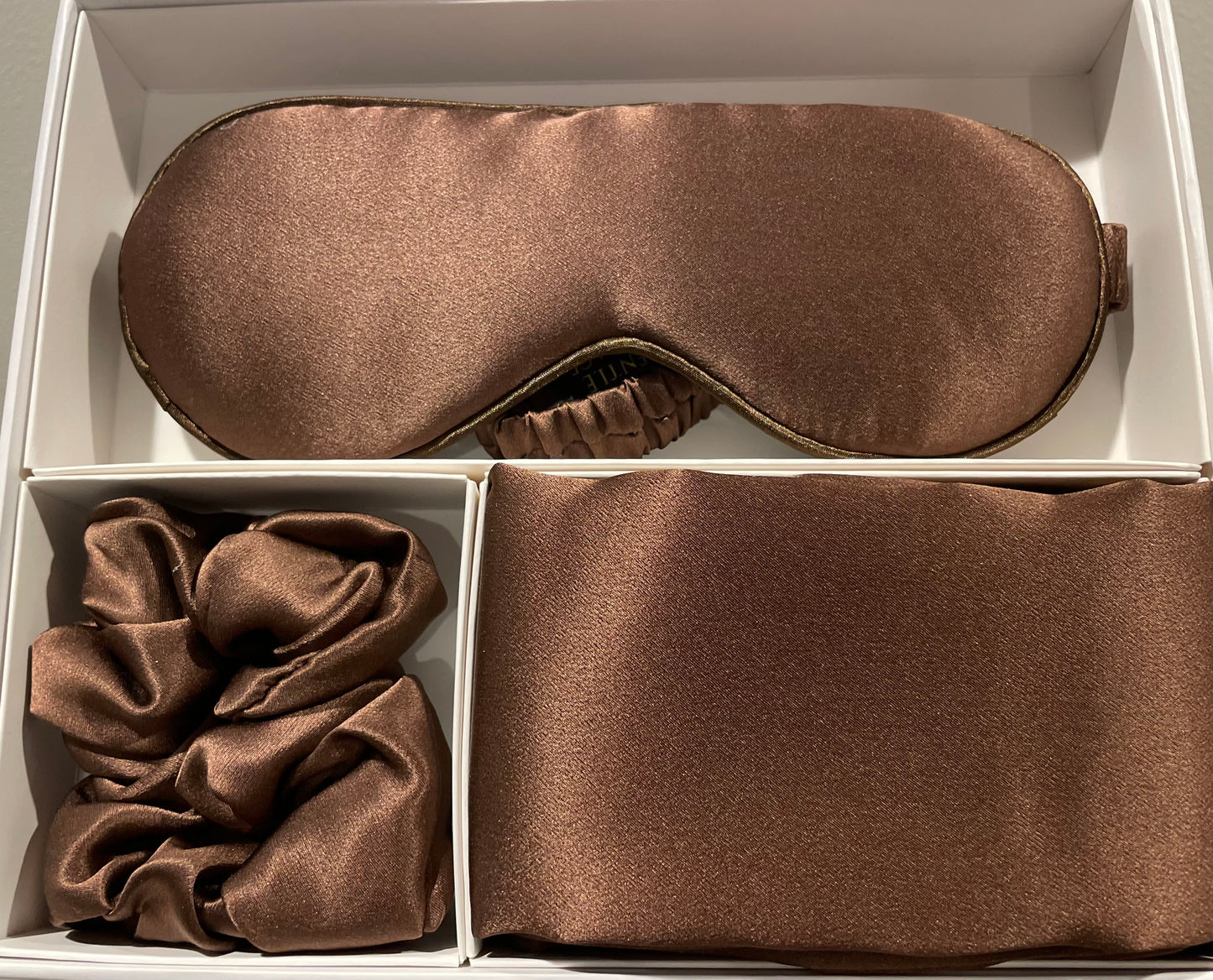 The Luxe Slumber Set: Ultimate Silk Sleep Essentials (Silk Pillowcase, Silk Eye Mask & Silk Scrunchie)